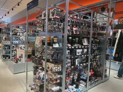 車(chē)迷天堂 探店日本最大汽車(chē)用品連鎖超市澳德巴克斯Autobacs